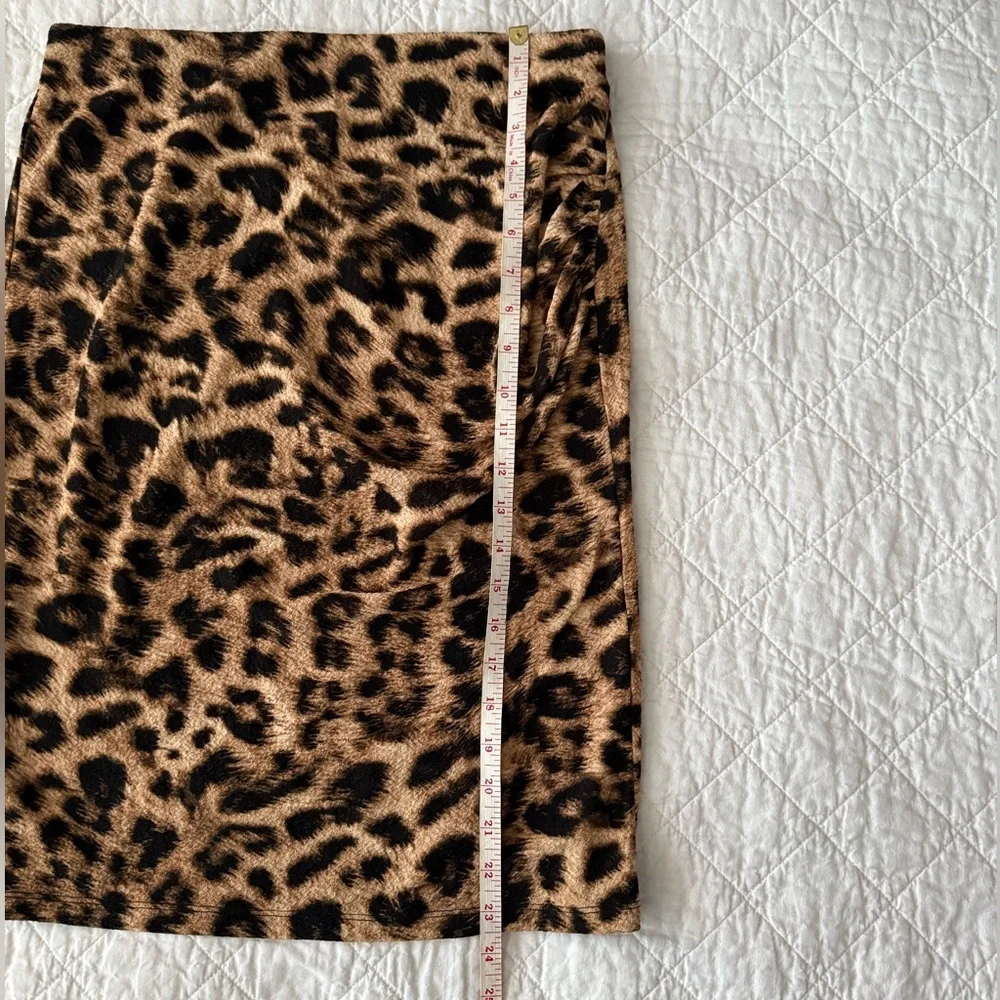 NWT H&M Animal Print Pencil Skirt